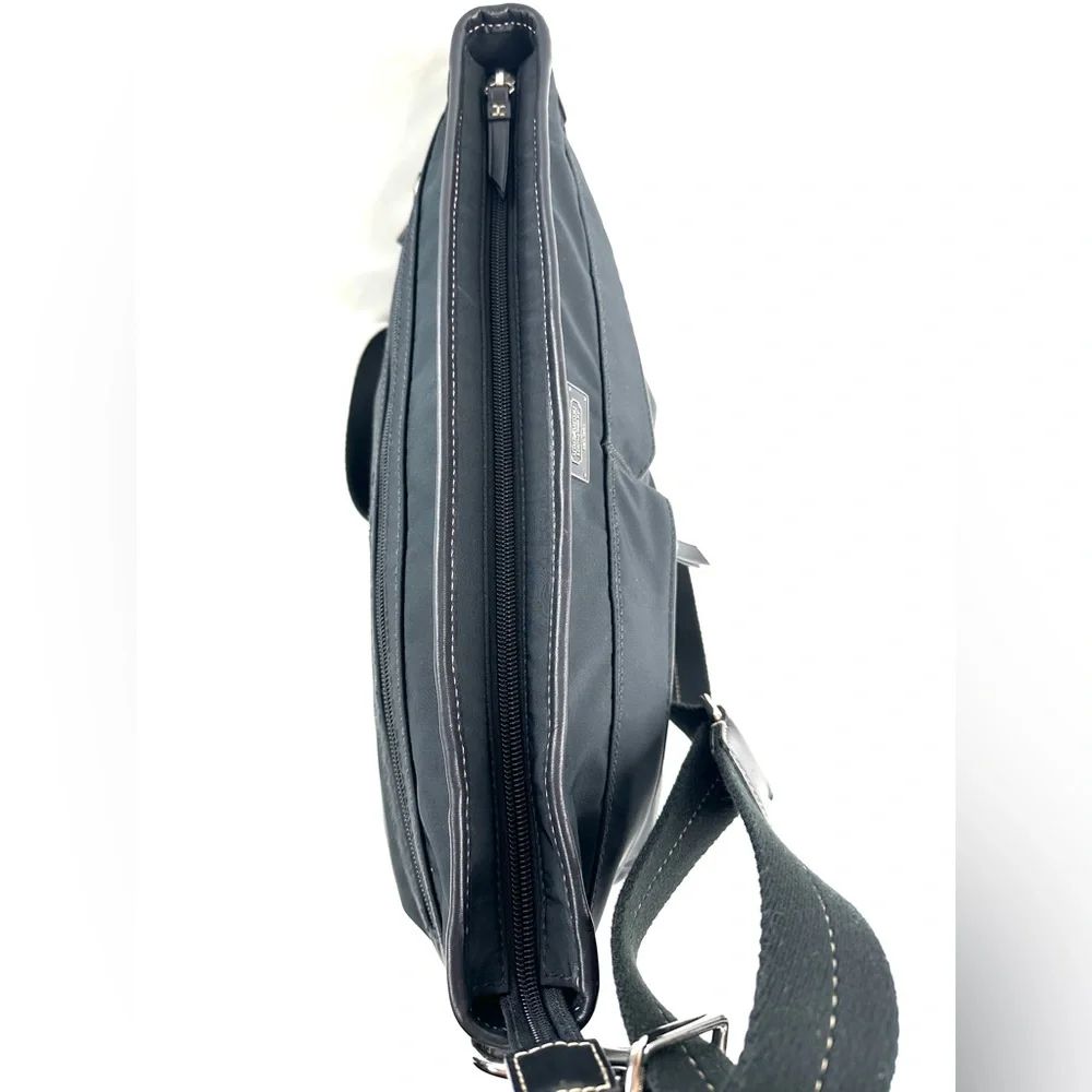 Coach Unisex 70209 Black Nylon Messenger Crossbody Bag Super Rare Singapore